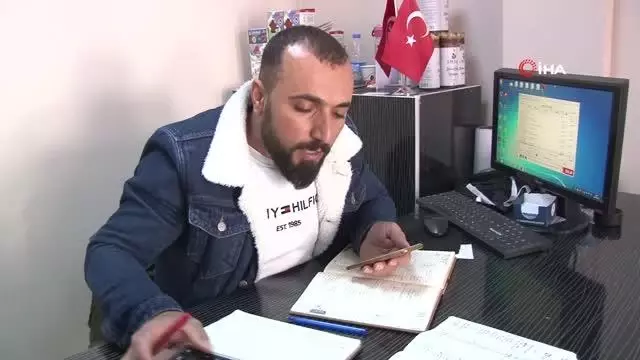 Bagaj dolusu parayla geldi, 46 ailenin borcunu sildi Bagaj dolusu parayla geldi, 46 ailenin borcunu sildi