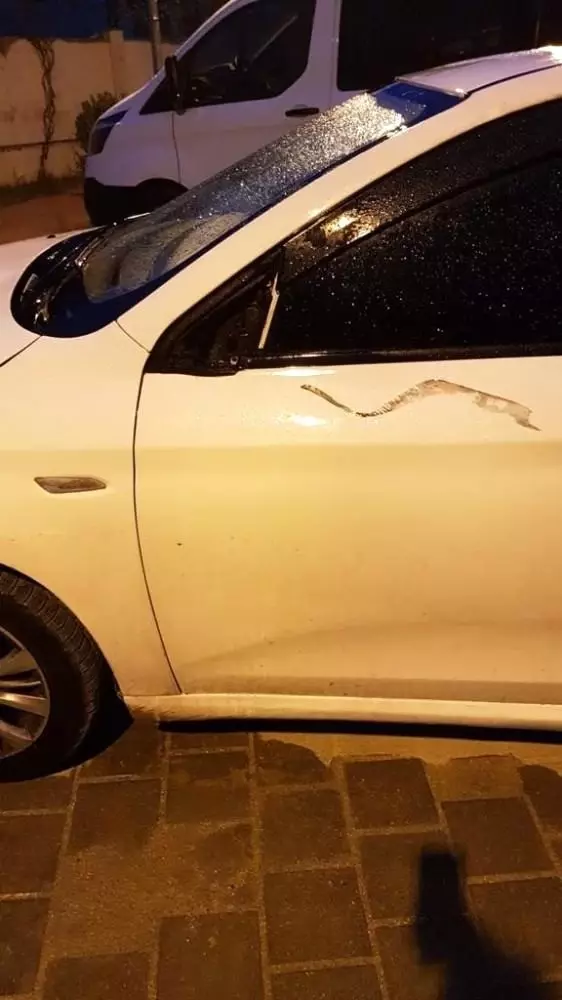 Dikiz aynasına çarpan alkollü vatandaş öldü, sürücü tutuklandı Dikiz aynasına çarpan alkollü vatandaş öldü, sürücü tutuklandı