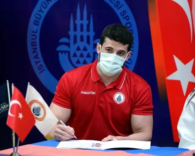 Dünya şampiyonları evlerine kavuştu Dünya şampiyonları evlerine kavuştu