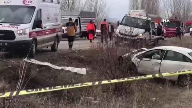 Gümüşhane'de zincirleme trafik kazası: 6 yaralı Gümüşhane'de zincirleme trafik kazası: 6 yaralı