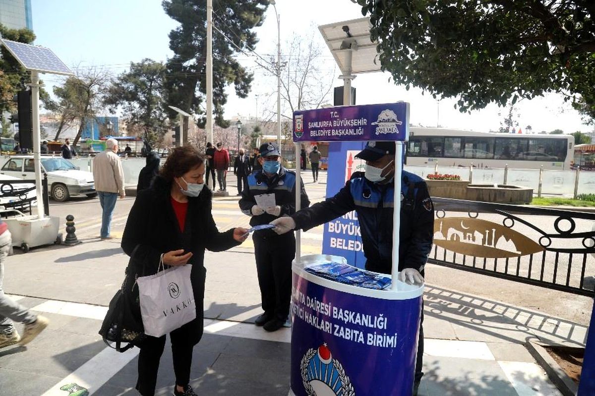 Şanlıurfa'da zabıtadan 'Bilinçli tüketici ol broşürü'