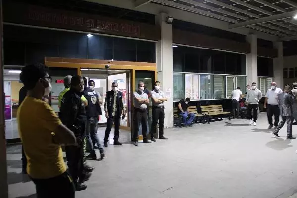 Son dakika haber... KONYA Selamını almadıkları iddiasıyla 2 kişiyi öldüren sanığa, 3 kez ağırlaştırılmış müebbet istemi Son dakika haber... KONYA Selamını almadıkları iddiasıyla 2 kişiyi öldüren sanığa, 3 kez ağırlaştırılmış müebbet istemi