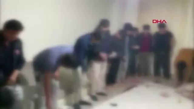 SİLİVRİ'DE KUMAR OYNAYAN YABANCI UYRUKLULARA BASKIN SİLİVRİ'DE KUMAR OYNAYAN YABANCI UYRUKLULARA BASKIN