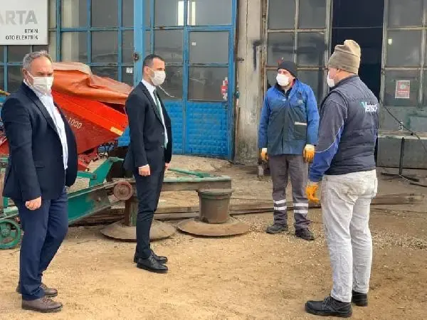 Vaka sayıları artan Enez'de 'ev ziyareti yapmayın' uyarısı Vaka sayıları artan Enez'de 'ev ziyareti yapmayın' uyarısı