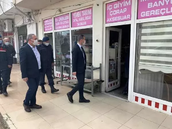 Vaka sayıları artan Enez'de 'ev ziyareti yapmayın' uyarısı Vaka sayıları artan Enez'de 'ev ziyareti yapmayın' uyarısı
