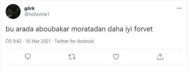 Vincent Aboubakar'ın Başakşehir maçında gösterdiği performans taraftarlardan övgü aldı Vincent Aboubakar'ın Başakşehir maçında gösterdiği performans taraftarlardan övgü aldı
