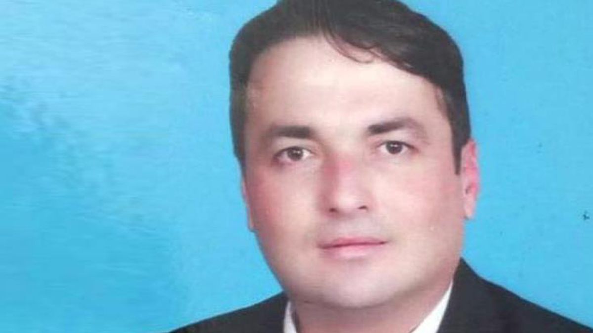 2 çocuk babası, evinde elektrik kablolarına bağlı halde bulundu