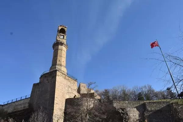 NİĞDE 2'nci Abdülhamid'in tahta çıkış yıl dönümünde inşa edilen saat kulelerinin en yükseği Niğde'de NİĞDE 2'nci Abdülhamid'in tahta çıkış yıl dönümünde inşa edilen saat kulelerinin en yükseği Niğde'de