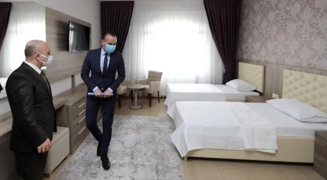 Ağrı Valisi Varol, Burçin Uysal Öğretmenevinde incelemelerde bulundu