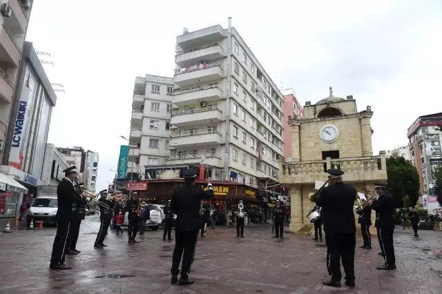 Atatürk'ün Tarsus'a gelişinin 98'inci yıl dönümü kutlandı Atatürk'ün Tarsus'a gelişinin 98'inci yıl dönümü kutlandı