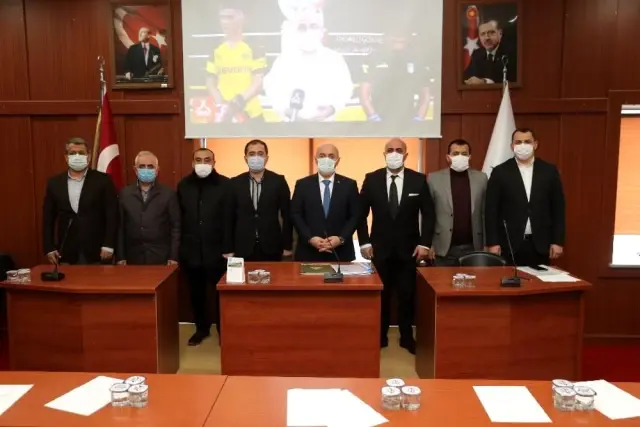 baskan biyik darica nin genclerini destekleye 3 14000760 o