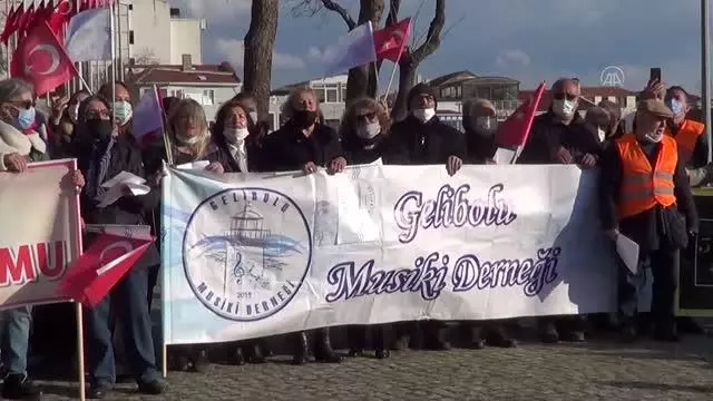ÇANAKKALE - '57. Alay' için Tekirdağ'dan yola çıkan 57 gönüllü Gelibolu'ya geldi ÇANAKKALE - '57. Alay' için Tekirdağ'dan yola çıkan 57 gönüllü Gelibolu'ya geldi