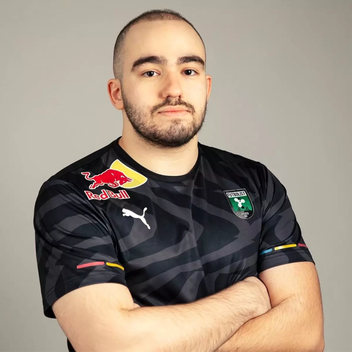 Futbolist FIFA Oyuncusu ve Yayıncısı Ege Arseven yeni bir Twitter hesabı açtı