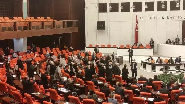 HDP'li Gergerlioğlu'nun milletvekilliği düşürüldü HDP'li Gergerlioğlu'nun milletvekilliği düşürüldü