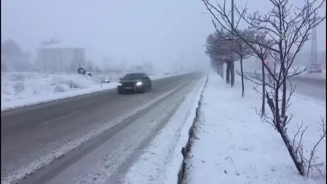 Çubuk ve Beypazarı'nda kar yağışı Çubuk ve Beypazarı'nda kar yağışı
