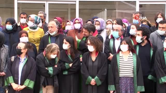 oldurulen meslektaslari icin saygi durusunda 14000440 o