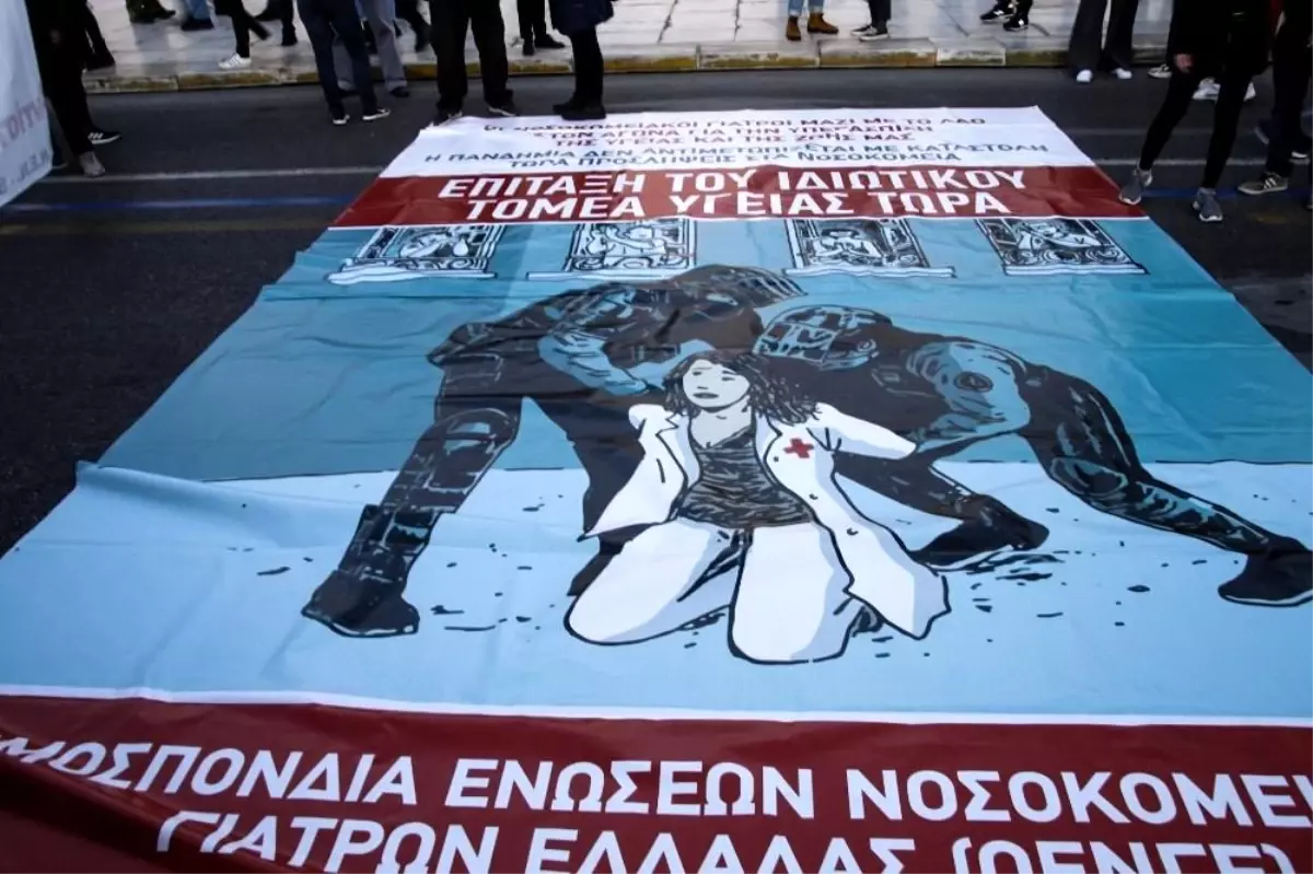 Yunanistan'da hükümet karşıtı protesto
