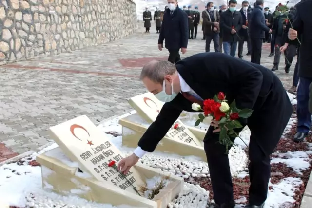 Bayburt'ta 18 Mart Çanakkale Zaferi ve Şehitleri Anma Günü Bayburt'ta 18 Mart Çanakkale Zaferi ve Şehitleri Anma Günü