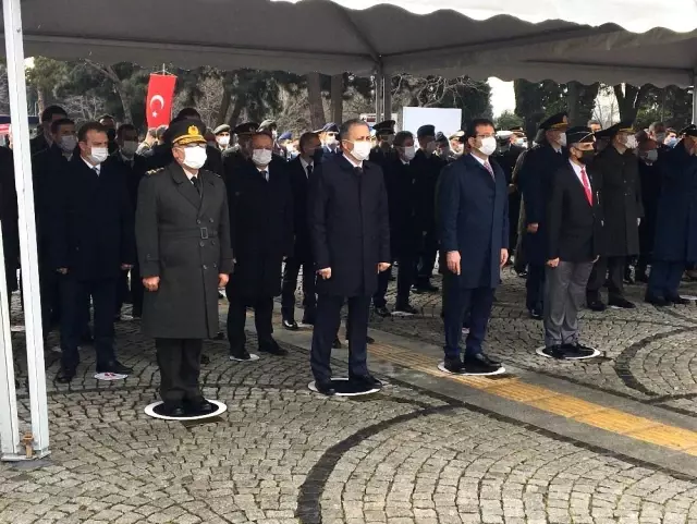 Çanakkale Şehitleri Edirnekapı Şehitliği'nde anıldı Çanakkale Şehitleri Edirnekapı Şehitliği'nde anıldı