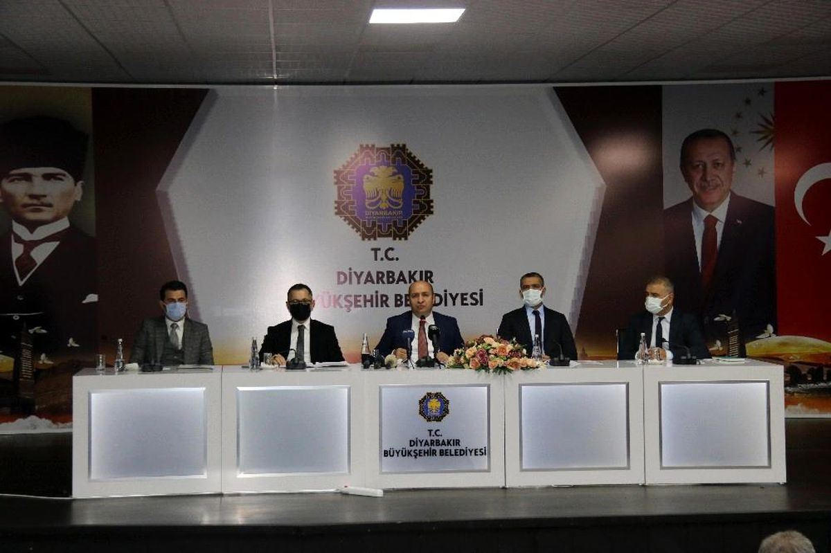 Diyarbakır'daki yerel yönetimlerde bir ilk: Belediyeler, 423 personeli kura ile işe alacak