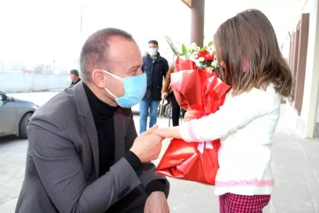 Doğubayazıt'ta dil sokağı ve kütüphane açılışları yapıldı Doğubayazıt'ta dil sokağı ve kütüphane açılışları yapıldı