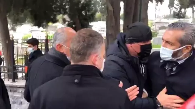 Son dakika haber | Edirnekapı Şehitliği'nde İmamoğlu'na şok tepki Son dakika haber | Edirnekapı Şehitliği'nde İmamoğlu'na şok tepki