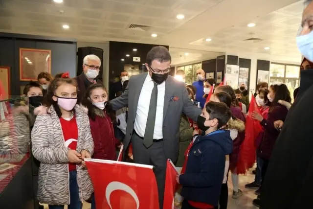 Eyüpsultan'da zaferin 106'ncı yıl dönümünde 'Çanakkale Sergisi' Eyüpsultan'da zaferin 106'ncı yıl dönümünde 'Çanakkale Sergisi'
