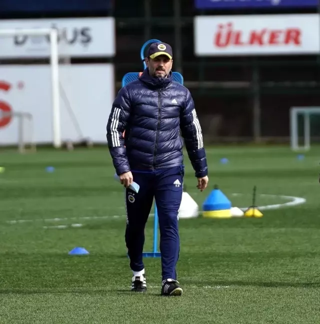 Fenerbahçe, Beşiktaş derbisi hazırlıklarını sürdürdü Fenerbahçe, Beşiktaş derbisi hazırlıklarını sürdürdü