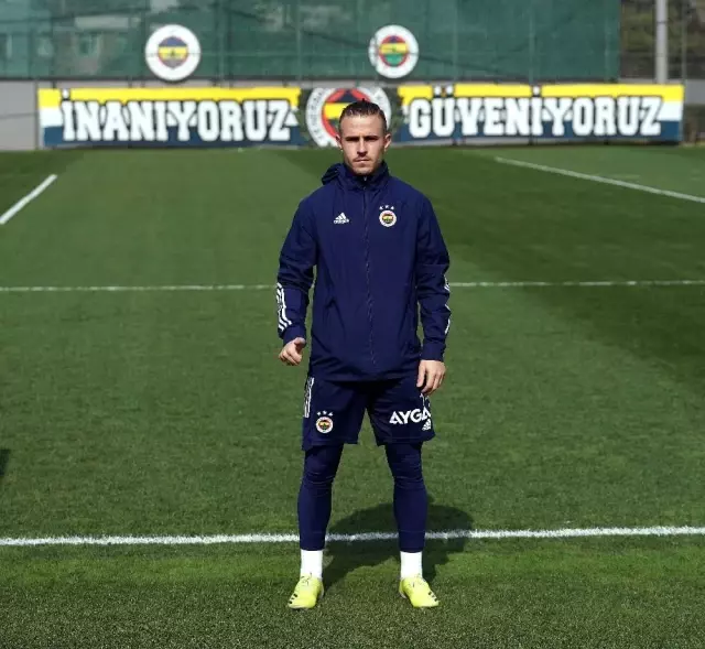 Fenerbahçe, Beşiktaş derbisi hazırlıklarını sürdürdü Fenerbahçe, Beşiktaş derbisi hazırlıklarını sürdürdü