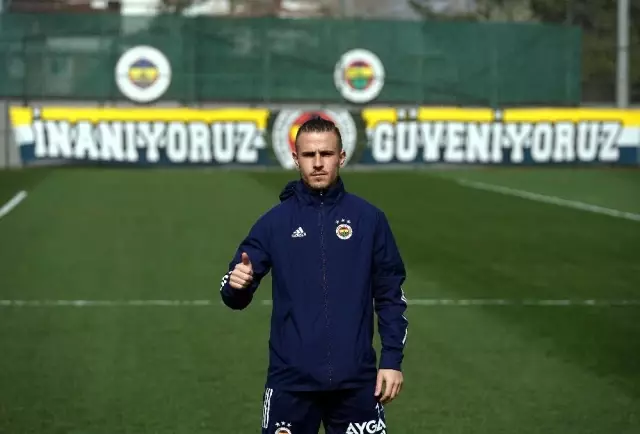Fenerbahçe, Beşiktaş derbisi hazırlıklarını sürdürdü Fenerbahçe, Beşiktaş derbisi hazırlıklarını sürdürdü