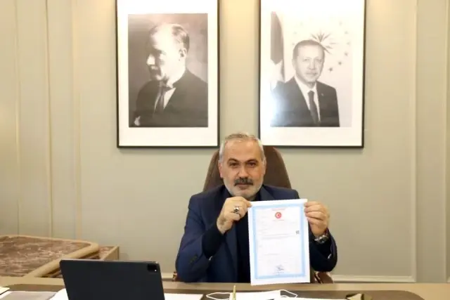 Fuat Oktay OSB'nin tapusu alındı Fuat Oktay OSB'nin tapusu alındı