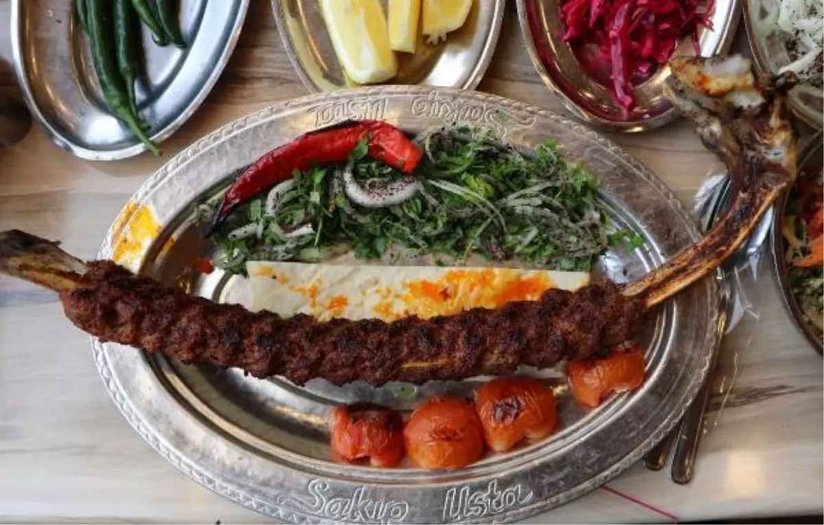 Gaziantep'in yeni lezzeti; kemikte kıyma kebabı