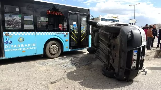 Kural ihlali yapıp cep yola girmek istedi, 5 kişinin yaralanmasına neden oldu Kural ihlali yapıp cep yola girmek istedi, 5 kişinin yaralanmasına neden oldu