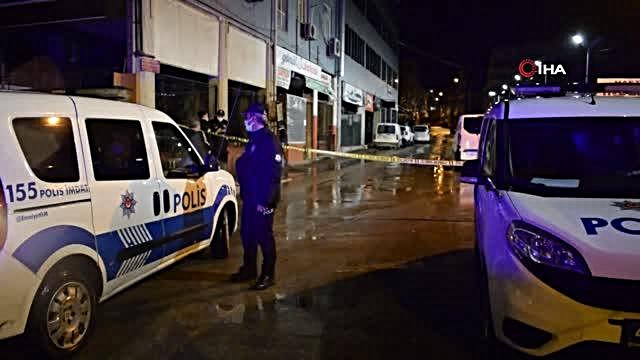 Malatya'da iki grup arasında kavga: 1 ölü 2 yaralı Malatya'da iki grup arasında kavga: 1 ölü 2 yaralı