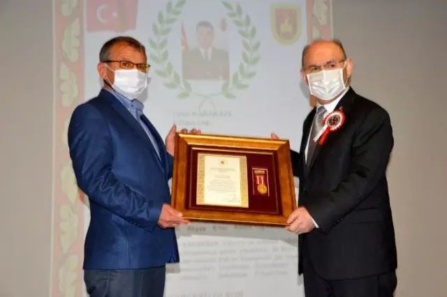 Manisa'da devlet övünç madalyası töreni düzenlendi