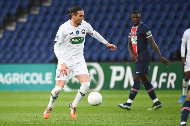 PSG yenilgisi sonrası Fransız basını Burak Yılmaz'ı övüp Yusuf Yazıcı'yı eleştirdi
