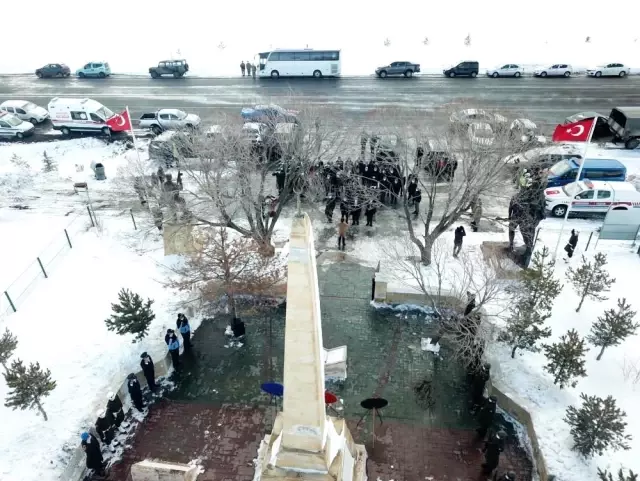 Son Dakika | Sarıkamış'ta Çanakkale Şehitleri anıldı Son Dakika | Sarıkamış'ta Çanakkale Şehitleri anıldı