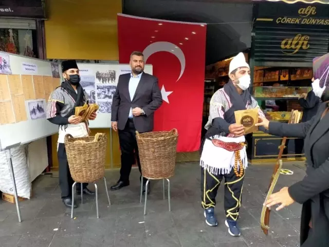 Son dakika haber: Şehitler anısına Maraş çöreği ikramı Son dakika haber: Şehitler anısına Maraş çöreği ikramı