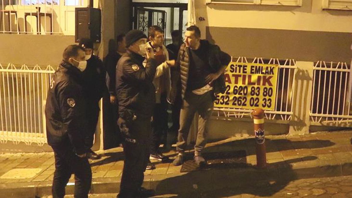 Soymak için girdikleri evde yakayı ele veren hırsızlar, ev sahibini bıçakladı