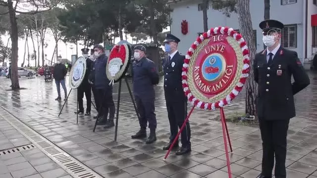 Son dakika haberleri! Ünye'de 18 Mart Şehitleri Anma Günü ve Çanakkale Deniz Zaferi'nin 106. yıl dönümü için tören Son dakika haberleri! Ünye'de 18 Mart Şehitleri Anma Günü ve Çanakkale Deniz Zaferi'nin 106. yıl dönümü için tören