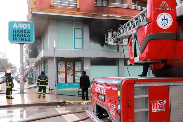 yanginin ciktigi marketin calisani esnafin 2 14002737 o