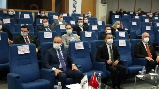 AK Parti'li Turan'dan 18 Mart törenlerine katılmayan muhalefet partisi liderlerine tepki