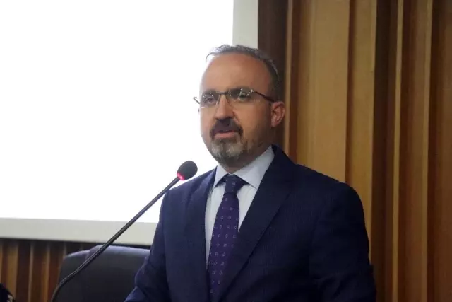 AK Parti'li Turan'dan 18 Mart törenlerine katılmayan muhalefet partisi liderlerine tepki
