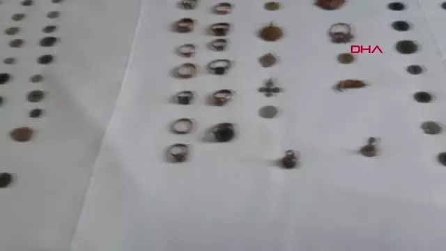 Son dakika haberi... BURSA-Bursa'da tarihi eser satıcıları suçüstü yakalandı Son dakika haberi... BURSA-Bursa'da tarihi eser satıcıları suçüstü yakalandı