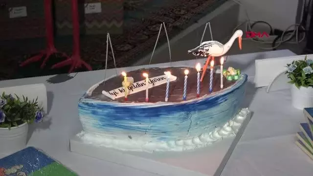 BURSA Yaren Leylek'in 10'uncu gelişi pastayla kutlandı BURSA Yaren Leylek'in 10'uncu gelişi pastayla kutlandı