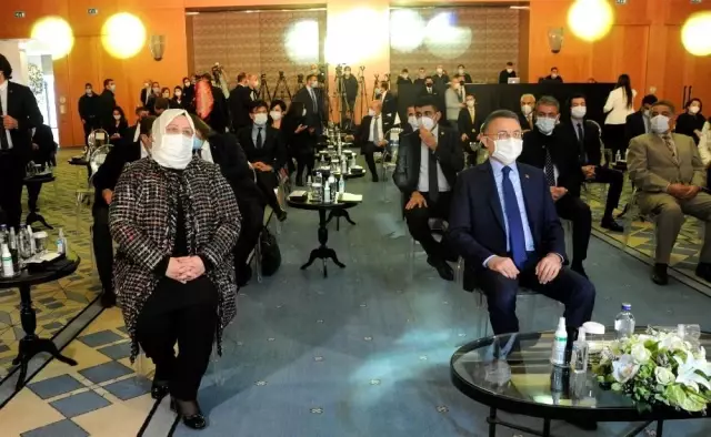 Cumhurbaşkanı Yardımcısı Oktay: 'Büyüme oranımız başarımızın en somut göstergesidir' Cumhurbaşkanı Yardımcısı Oktay: 'Büyüme oranımız başarımızın en somut göstergesidir'