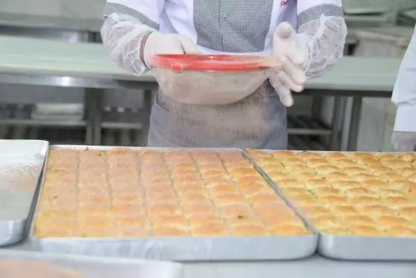 Diyarbakır'ın soğuk baklavası; siyaset, sanat ve spor dünyasının vazgeçilmezi