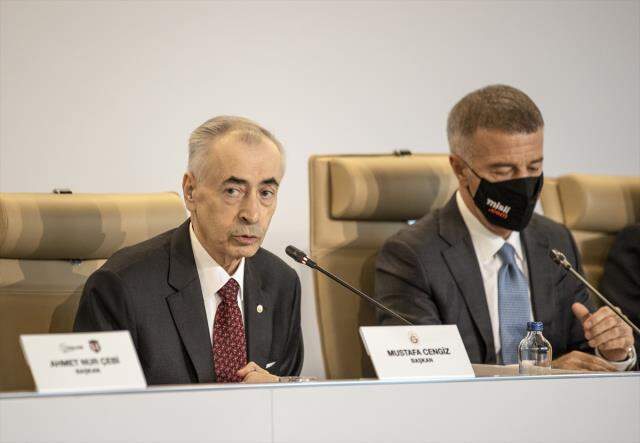Dört büyük kulüp ile Bankalar Birliği ile 7+2 yıllık anlaşma imzaladı