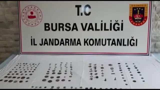 Helenistik ve Orta Çağ dönemlerine ait olduğu değerlendirilen 191 tarihi eser ele geçirildi Helenistik ve Orta Çağ dönemlerine ait olduğu değerlendirilen 191 tarihi eser ele geçirildi