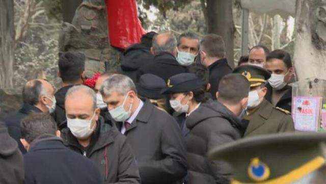 İmamoğlu'ndan kapatma davası açılan HDP'nin Eş Genel Başkanı Buldan'a destek telefonu